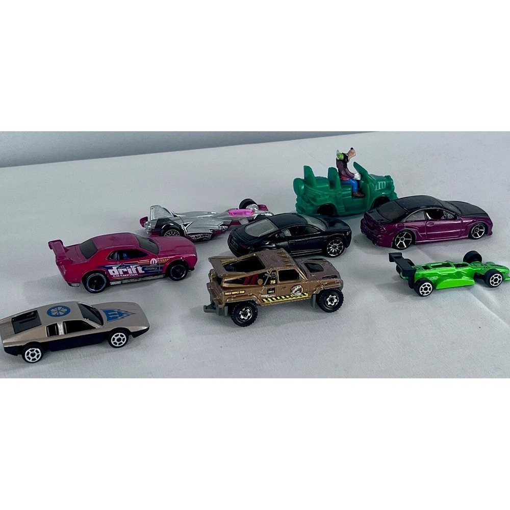 Vintage Lot Of 7 Loose Hot Wheels  And Mixed  Scale Diecast Good Condition